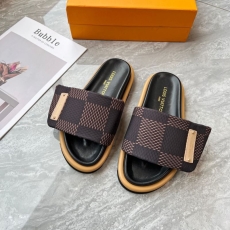 Louis Vuitton Slippers